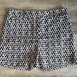 White House Black Market Black and White 5 inch Shorts